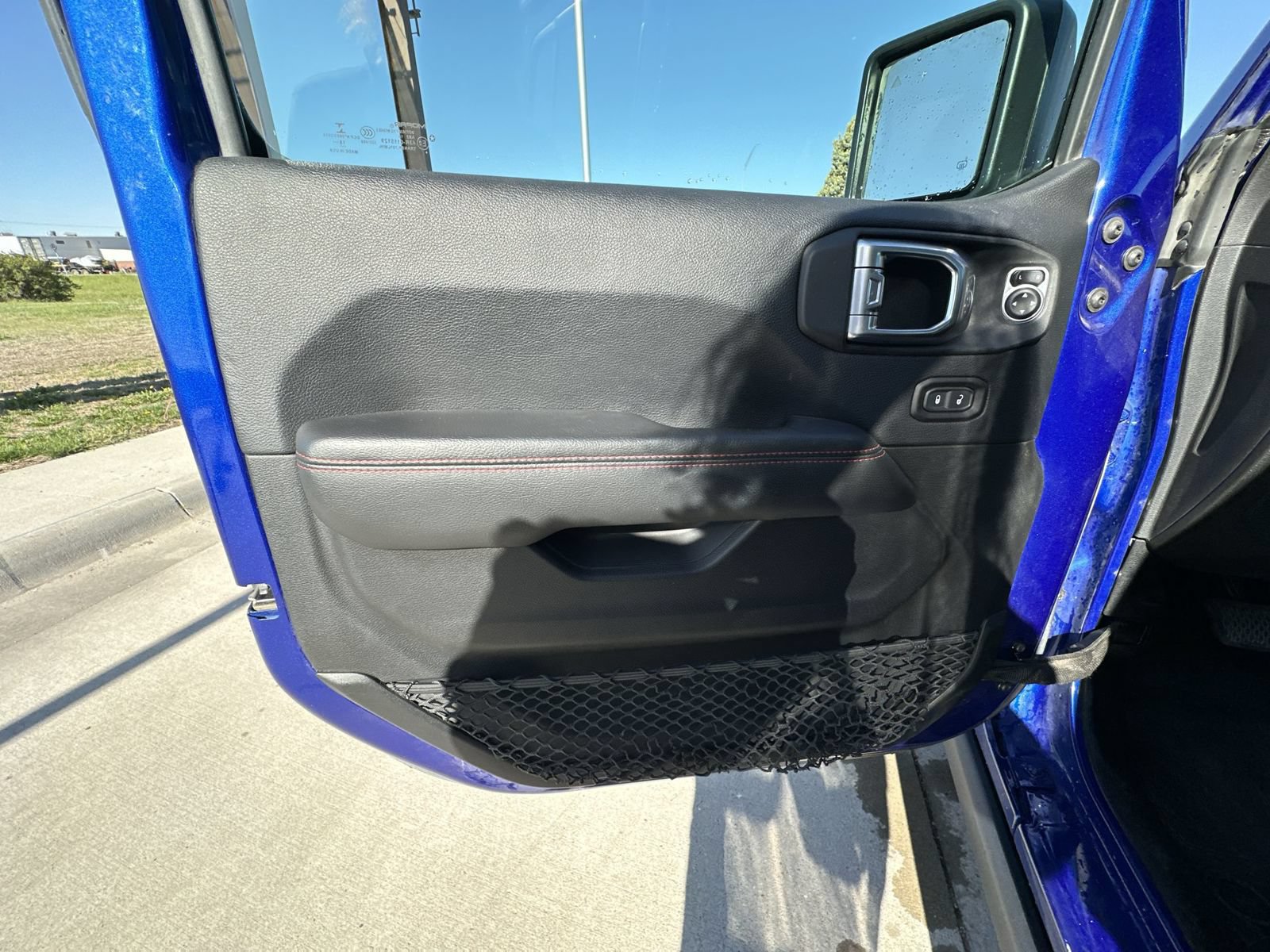 Used 2018 Jeep Wrangler Unlimited Rubicon AWD/4WD image 22