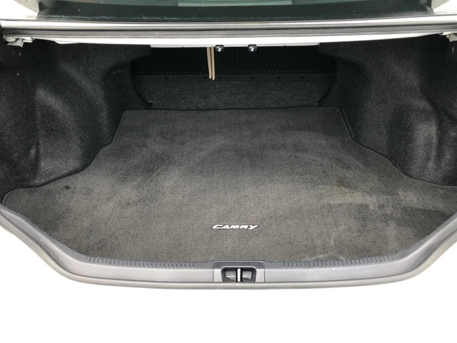 Used 2016 Toyota Camry LE FWD image 34