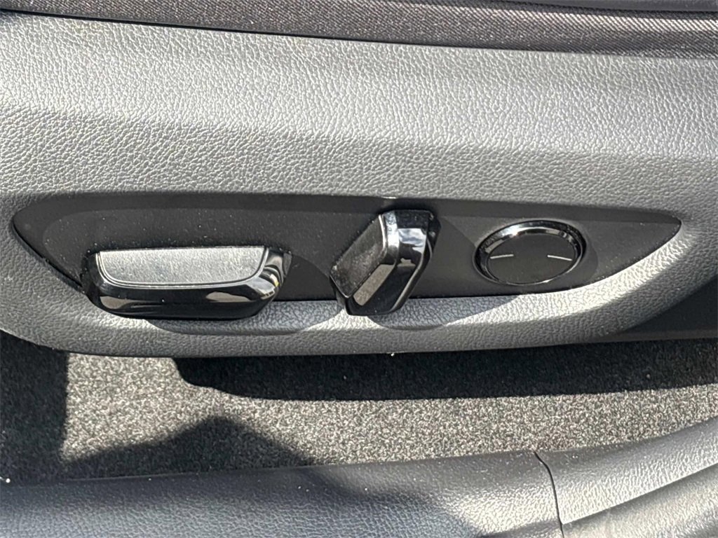 Used 2023 Lexus NX 450h+ F Sport image 26