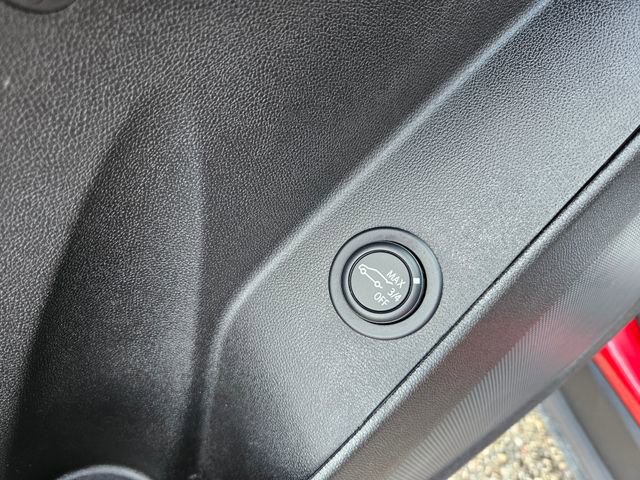 Used 2023 Chevrolet Equinox LT image 11