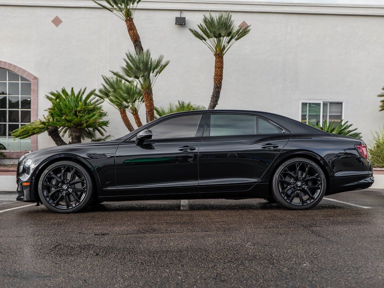 Used 2024 Bentley Flying Spur S V8 image 5