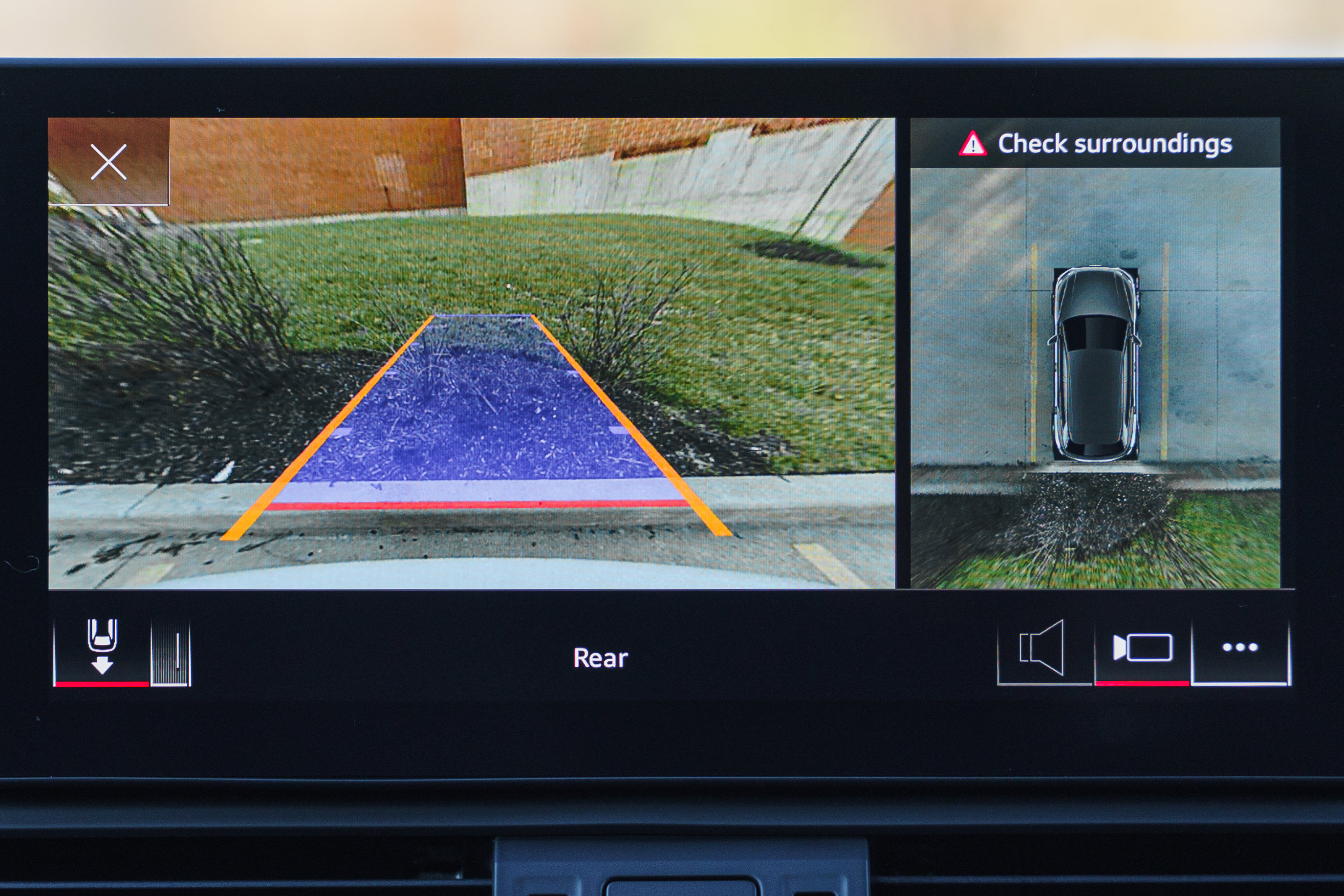 Certified 2025 Audi SQ5 Premium Plus image 16