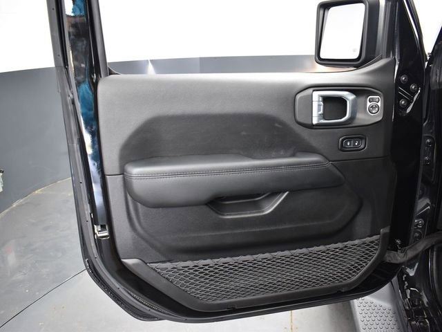 Used 2021 Jeep Wrangler Unlimited Sahara image 12