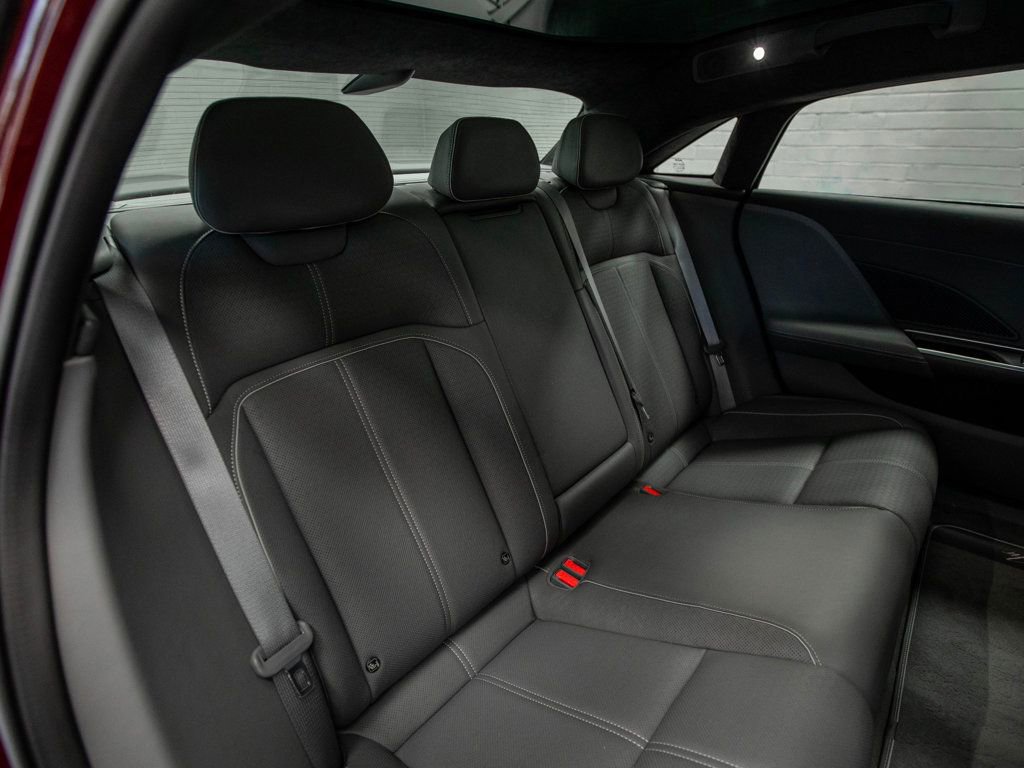 Used 2022 Lucid Air Grand Touring image 28