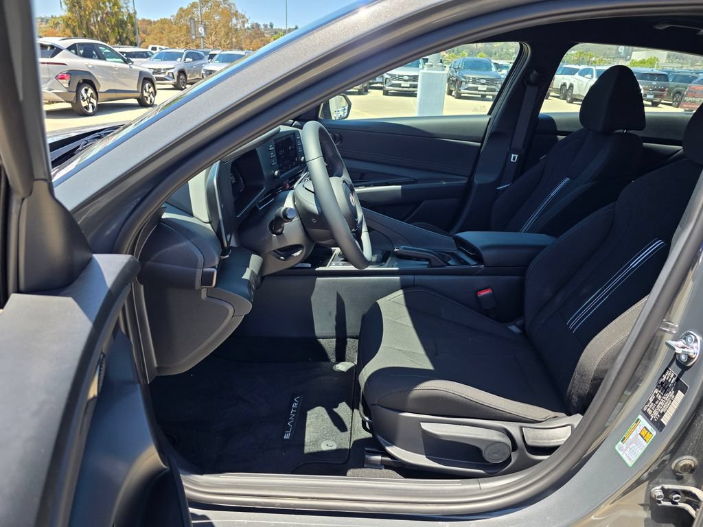 New 2026 Hyundai Elantra Sport FWD image 11