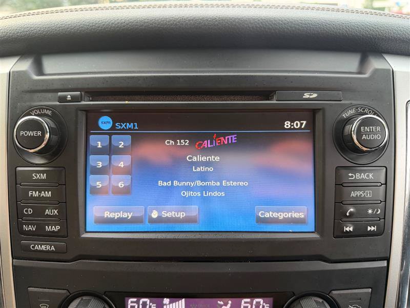 Used 2016 Nissan Titan SL AWD/4WD image 28