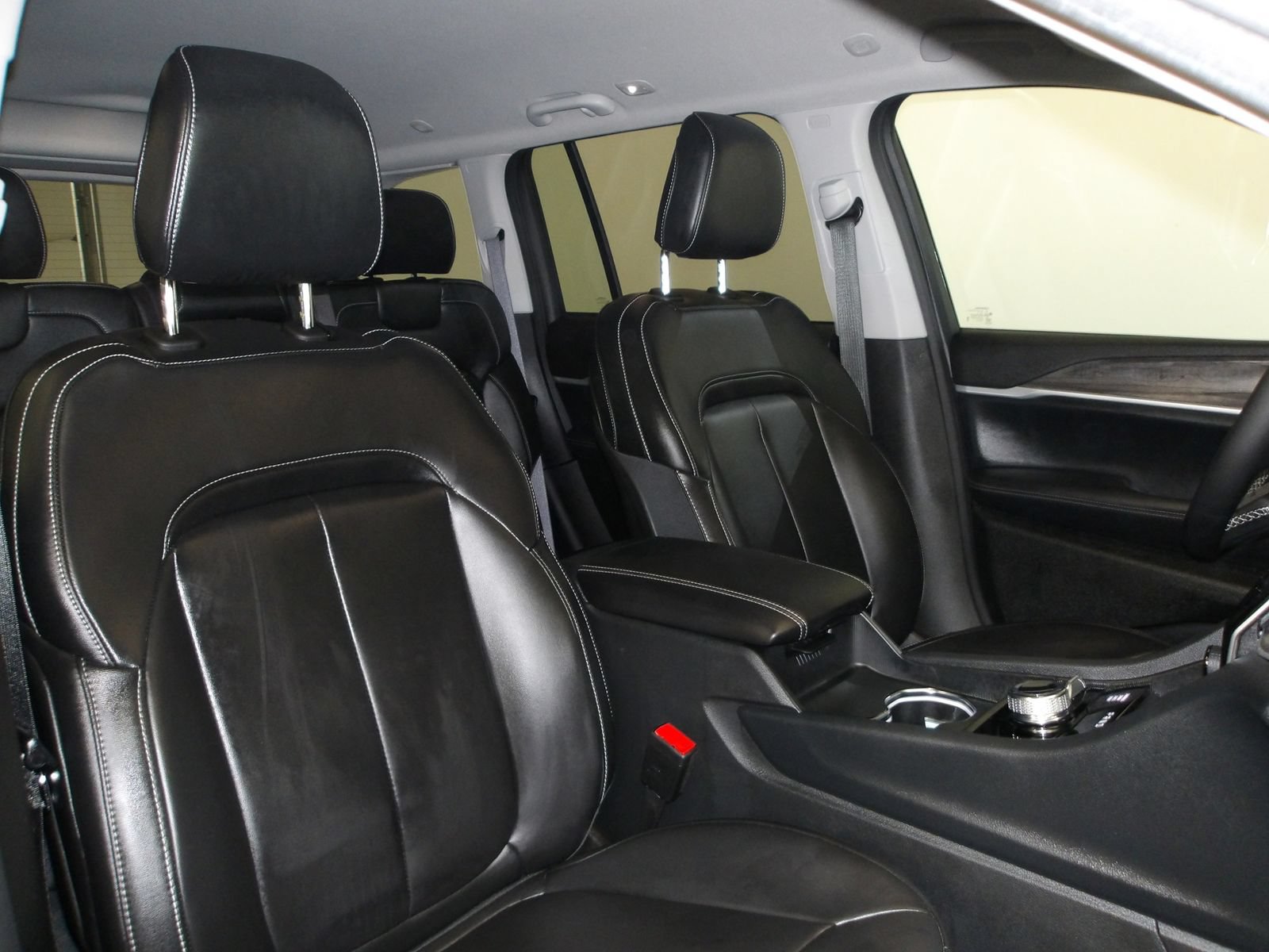 Used 2024 Jeep Grand Cherokee Limited AWD/4WD image 14