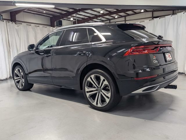 Used 2022 Audi Q8 Prestige w/ Prestige Package AWD/4WD image 4
