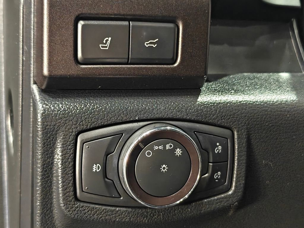 Used 2020 Ford Expedition Limited image 57