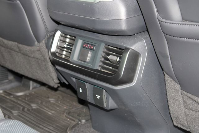 Used 2025 Ford F150 Raptor image 32