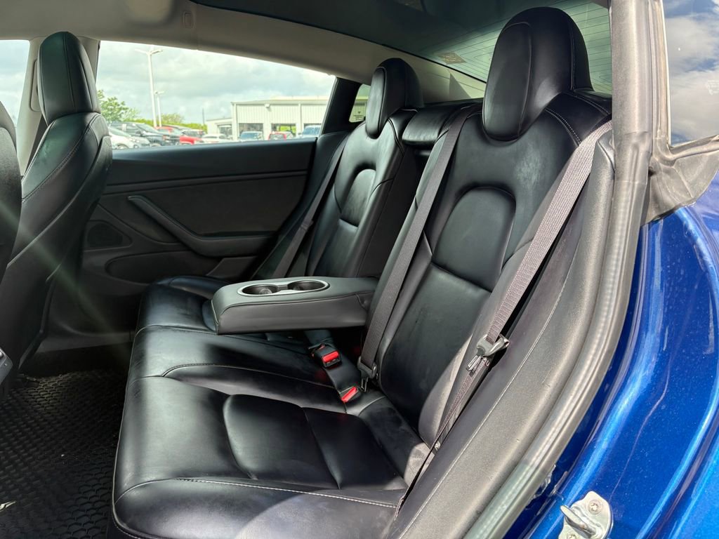 Used 2019 Tesla Model 3 Standard Range Plus image 14