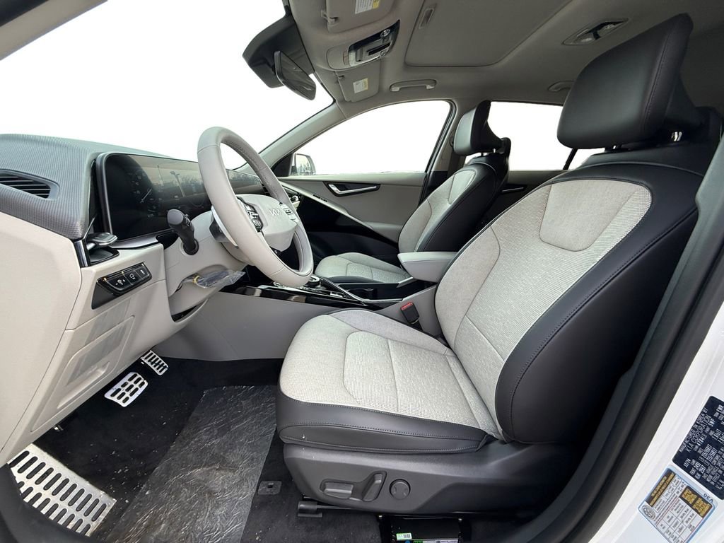 New 2025 Kia Niro Wave w/ Wave Preserve Package FWD image 9