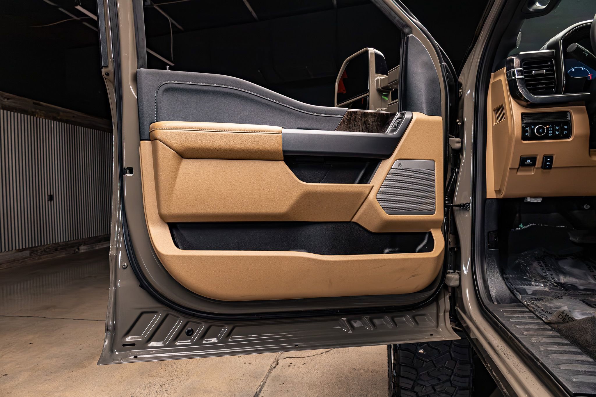 Used 2026 Ford F350 Lariat image 31