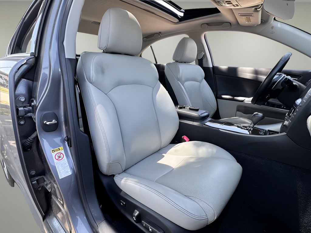Used 2013 Lexus IS 250 w/ Premium Pkg Value Edition RWD image 21