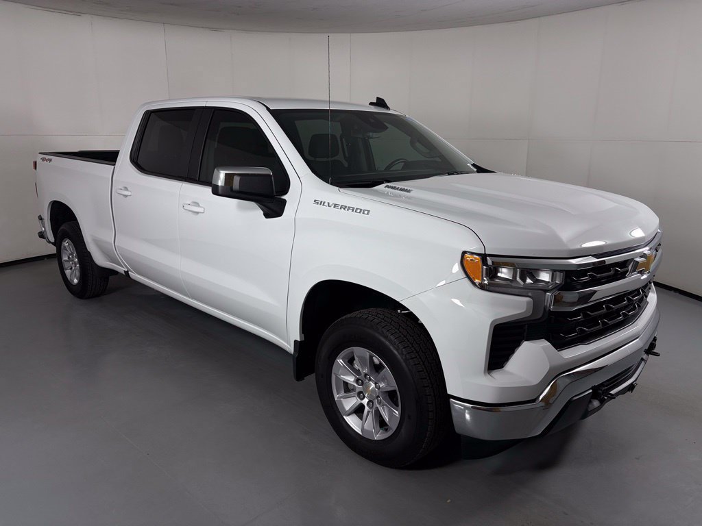 Used 2026 Chevrolet Silverado 1500 LT w/ Protection Package AWD/4WD image 2