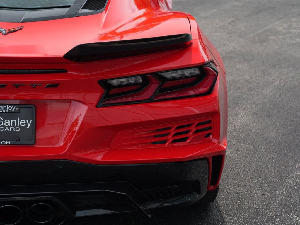 Used 2024 Chevrolet Corvette Z06 w/ Stealth Interior Trim Package RWD image 15