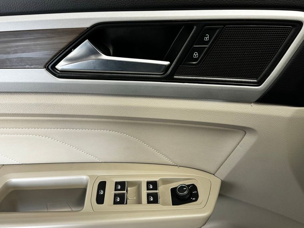 Used 2023 Volkswagen Atlas SEL image 14