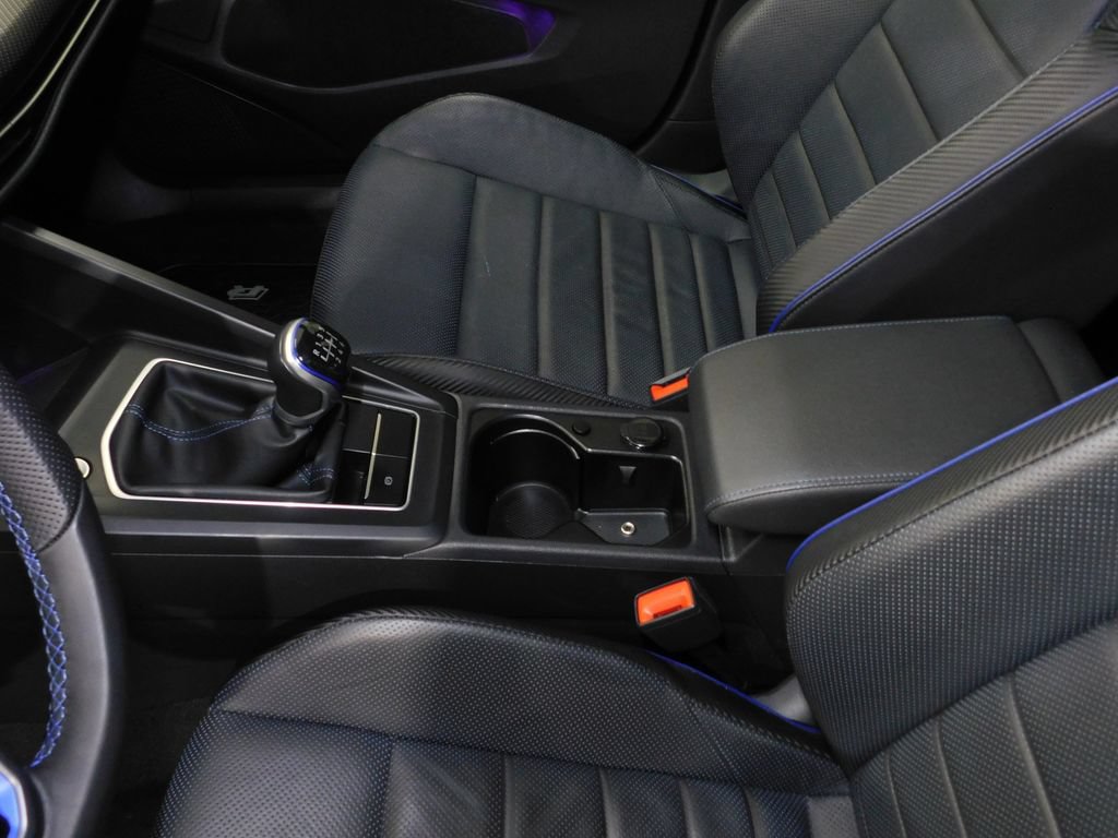 Used 2022 Volkswagen Golf R AWD/4WD image 34