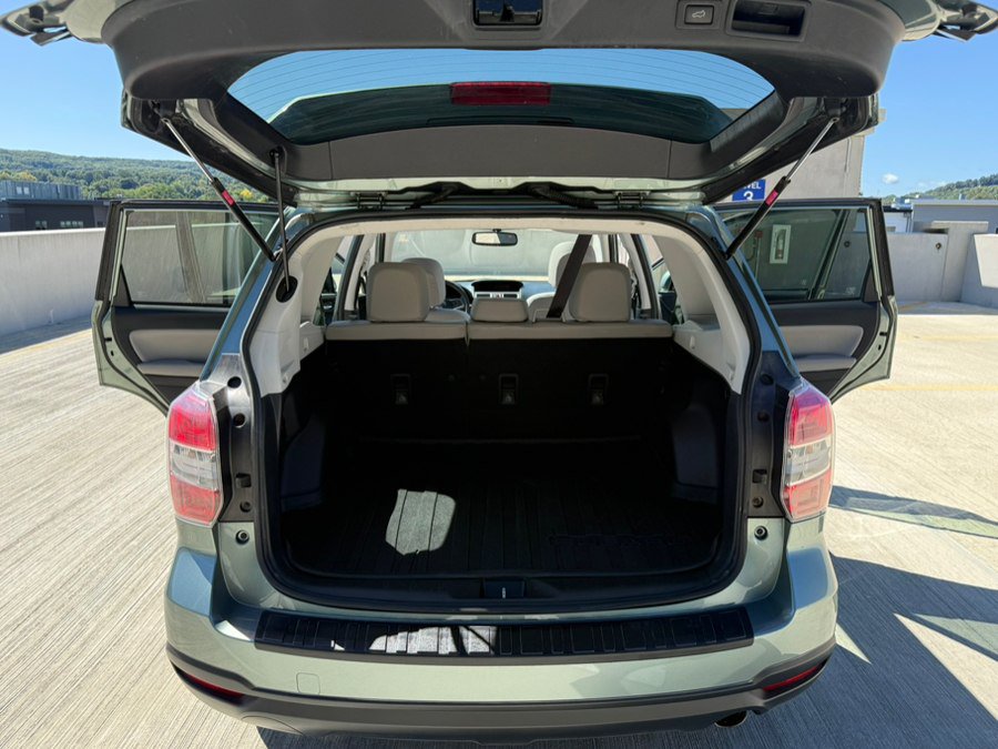 Used 2016 Subaru Forester 2.5i Limited AWD/4WD image 22