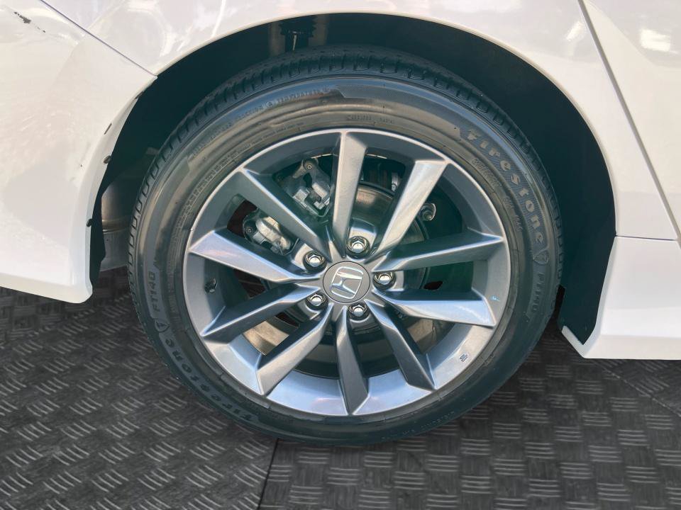Used 2019 Honda Civic EX-L image 27