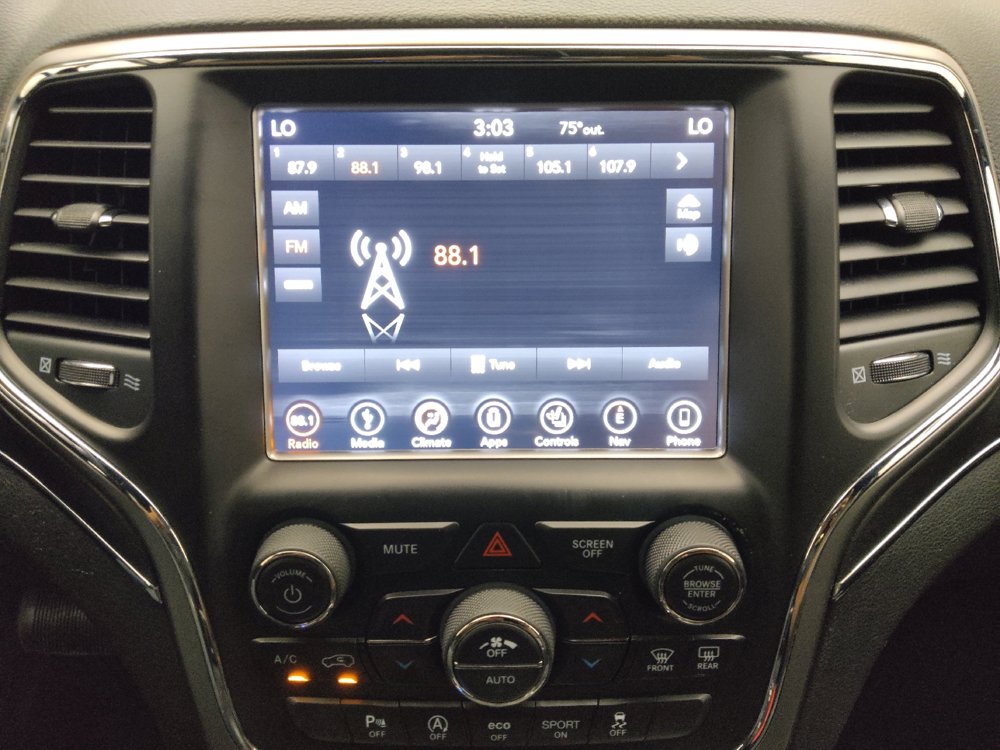 Used 2018 Jeep Grand Cherokee Limited AWD/4WD image 25