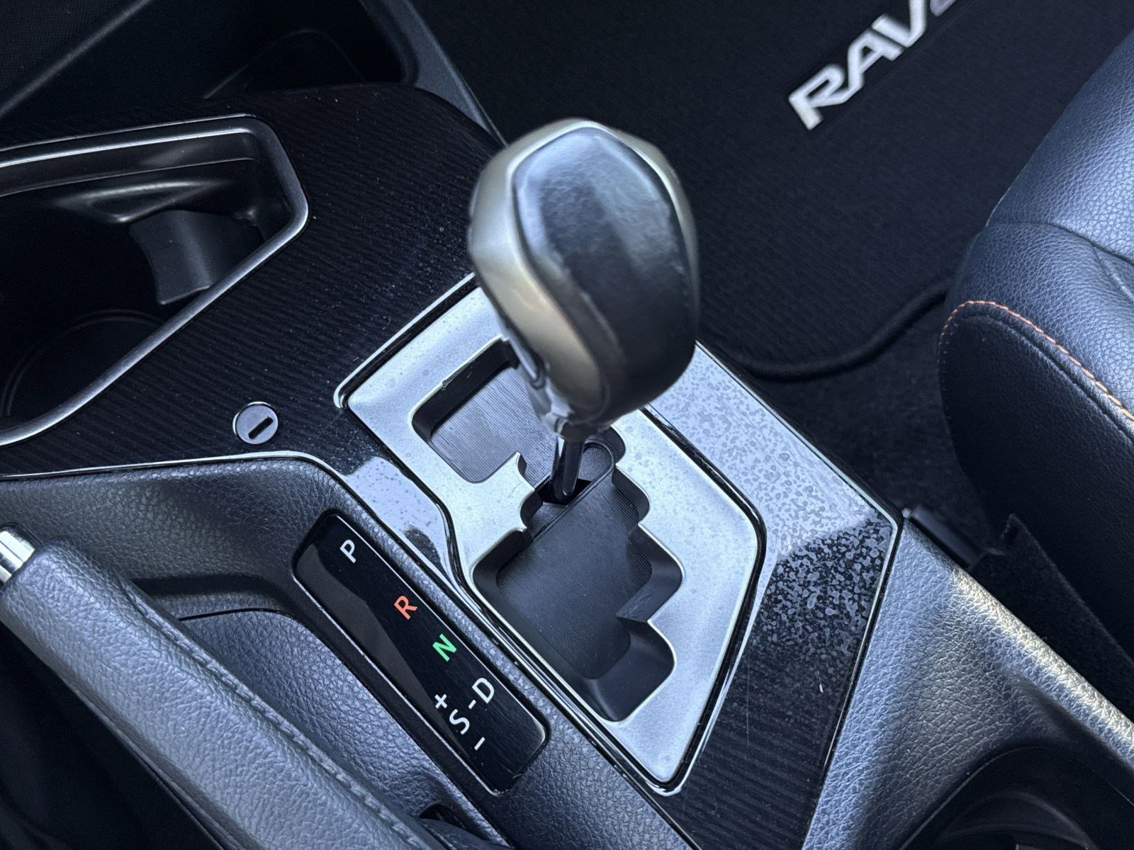 Used 2018 Toyota RAV4 SE w/ Power Extra Value Package image 14