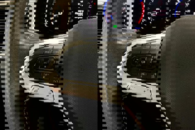 Used 2021 Volkswagen Atlas SEL Premium image 18