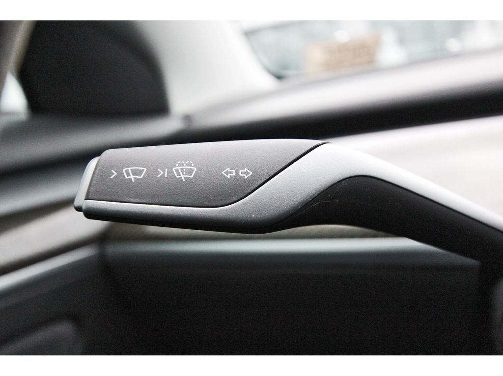 Used 2022 Tesla Model 3 Performance AWD/4WD image 16