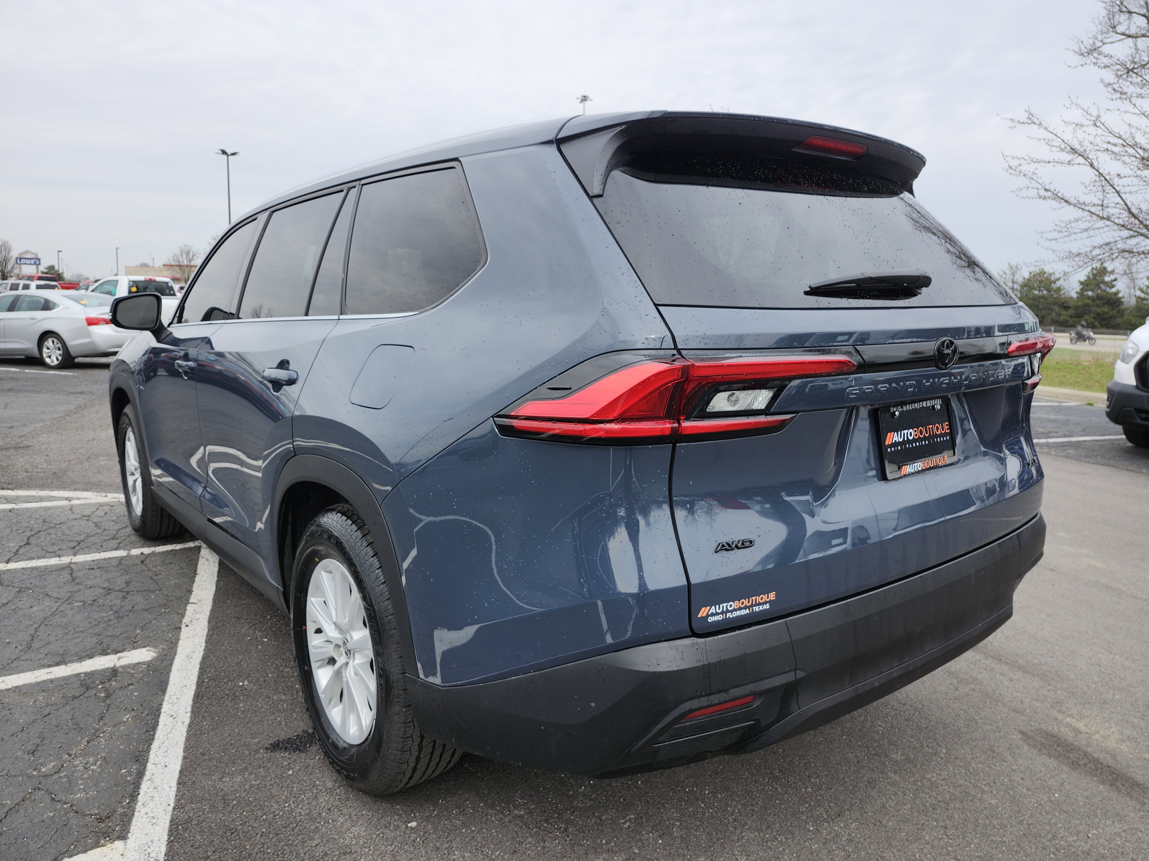 Used 2024 Toyota Grand Highlander Limited image 16