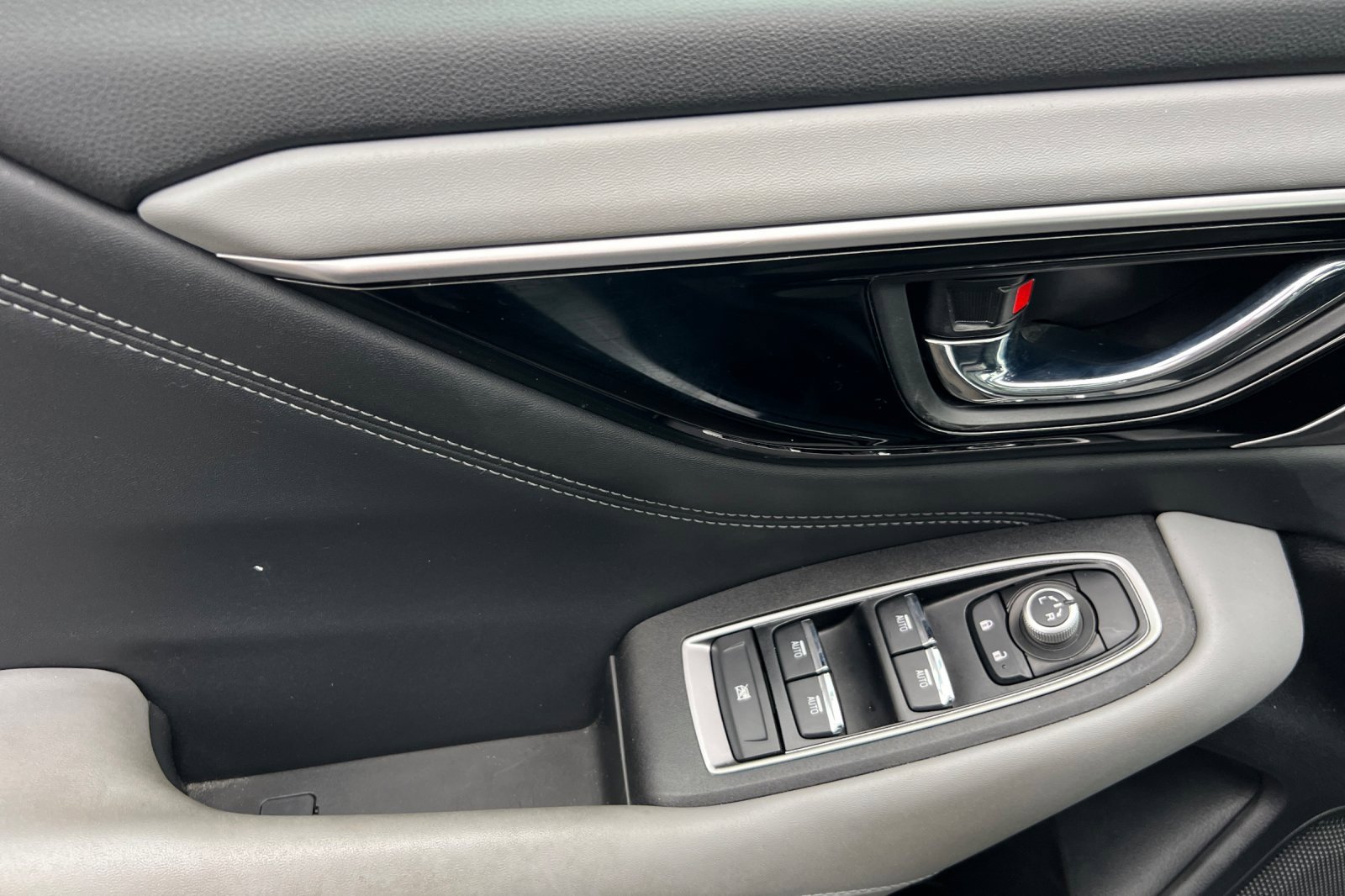 Used 2024 Subaru Outback Limited image 10