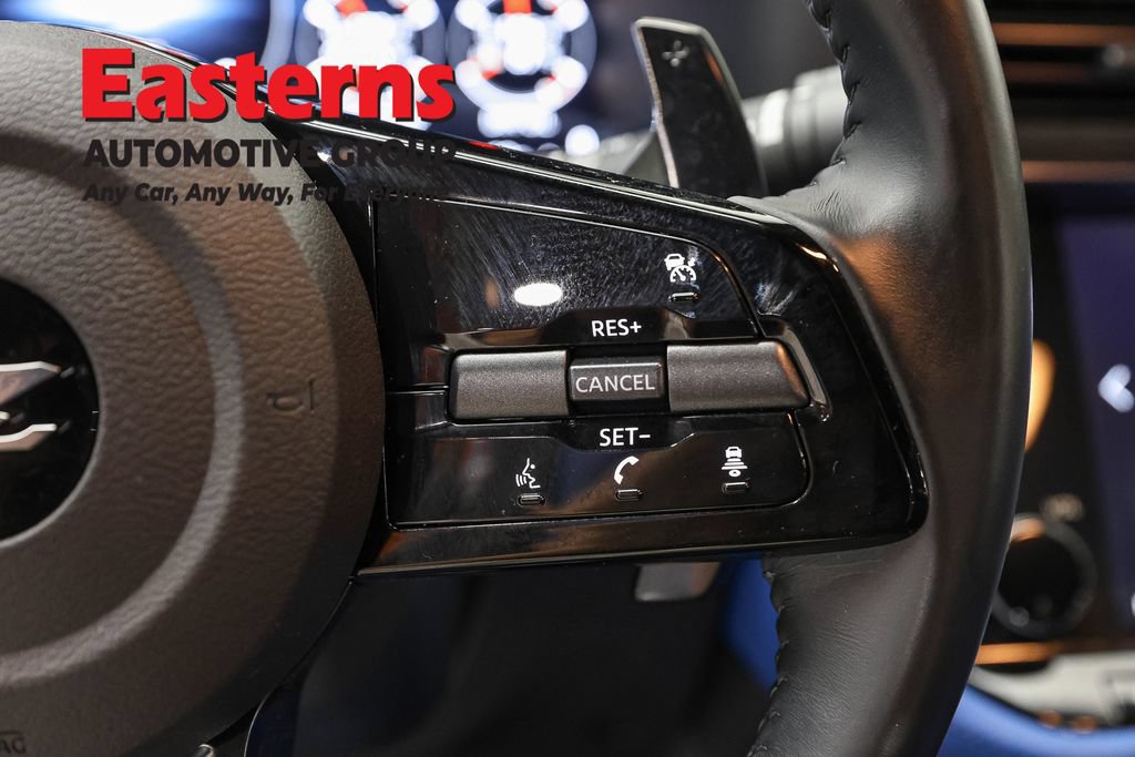 Used 2025 Nissan Z Performance w/ Floor Mat Package RWD image 16