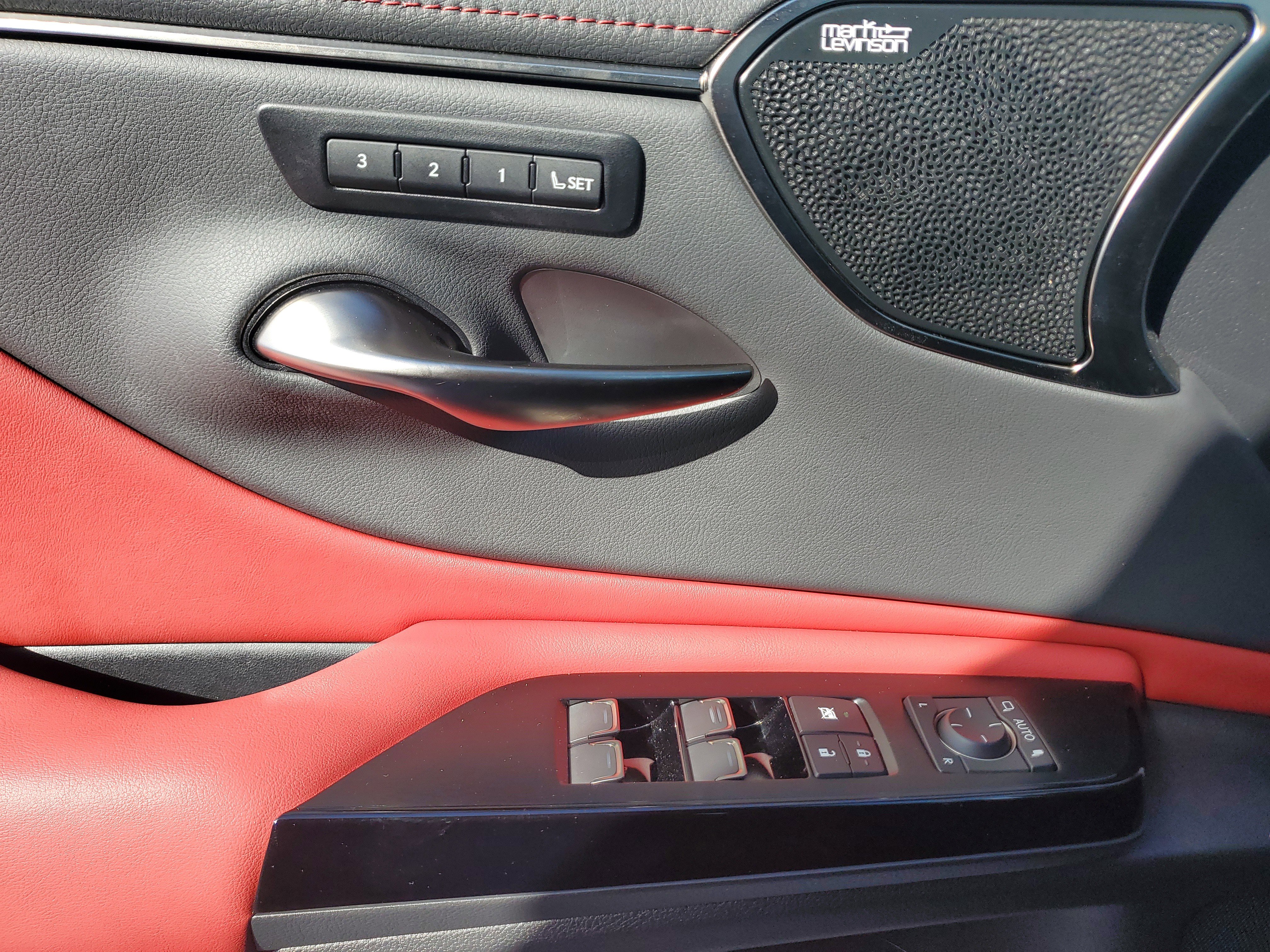 Used 2024 Lexus ES 350 F Sport w/ Accessory Package (Z2) image 25