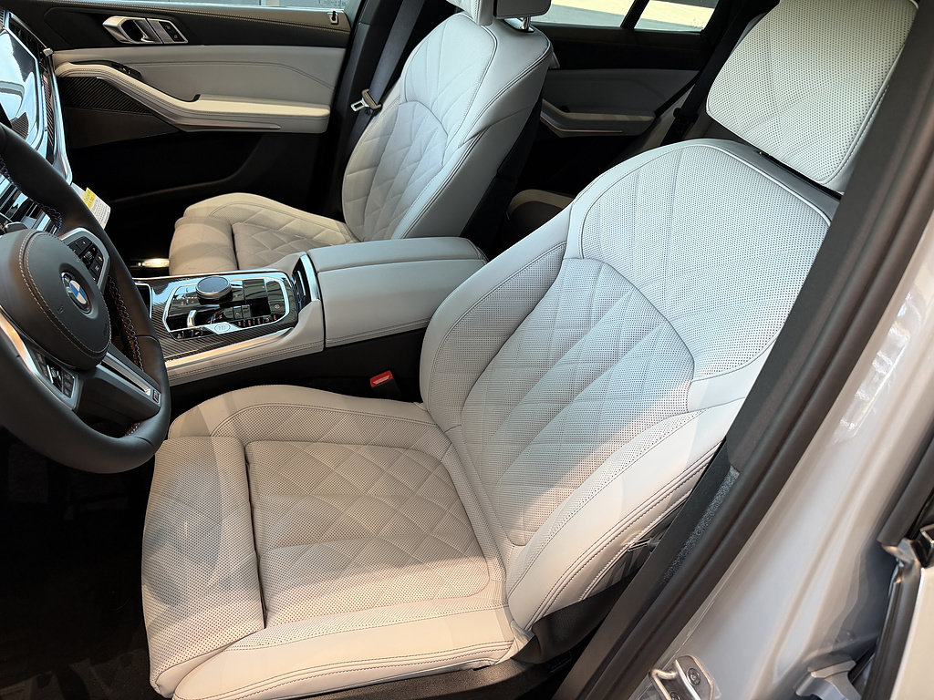 New 2026 BMW X5 M60i w/ Climate Comfort Package AWD/4WD image 12