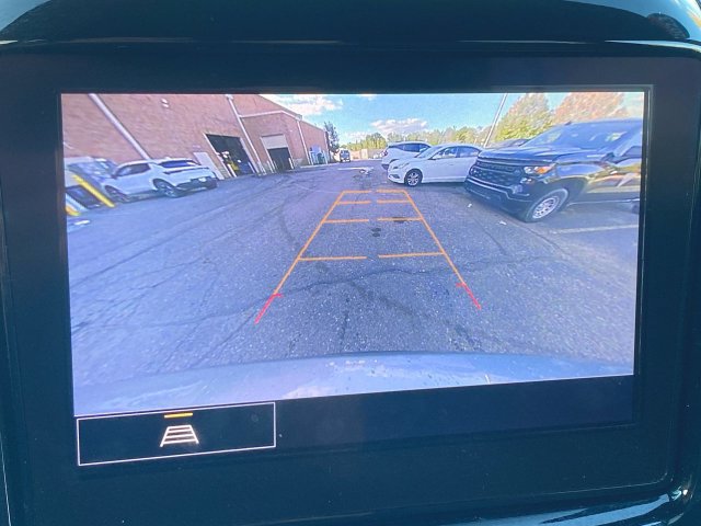 Used 2023 Chevrolet Traverse LT AWD/4WD image 14