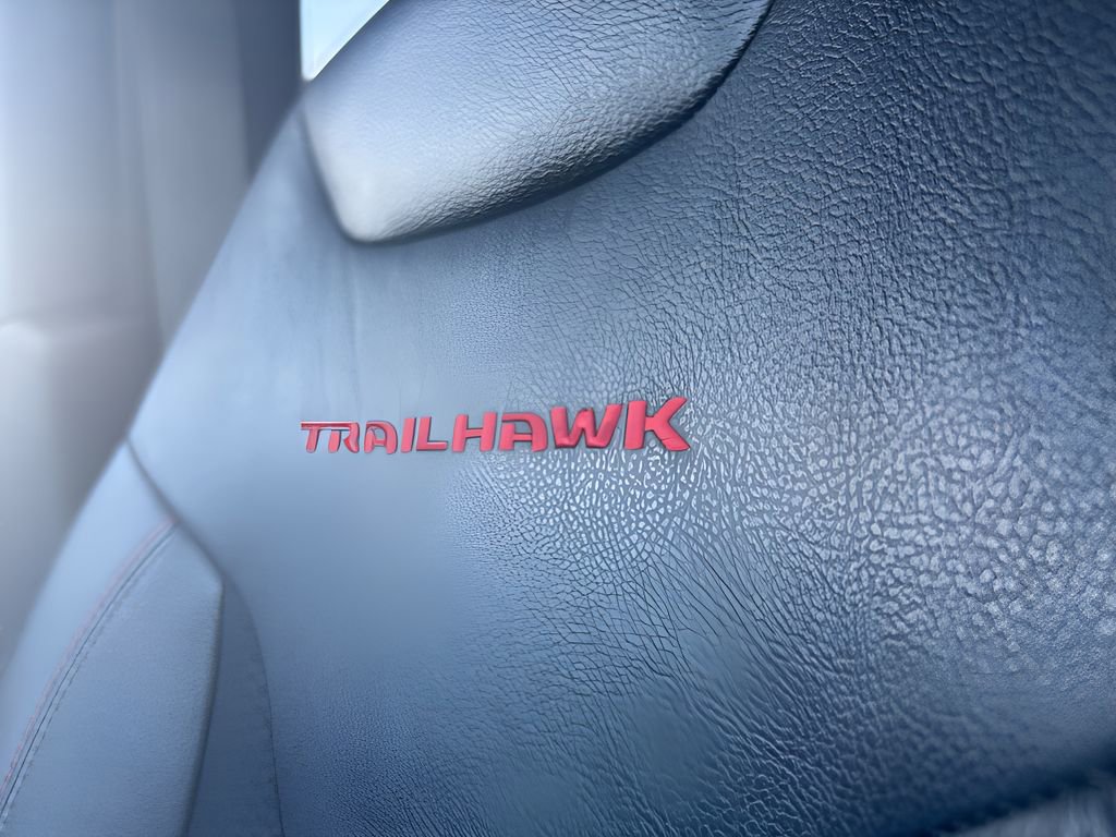 Used 2024 Jeep Compass Trailhawk image 17