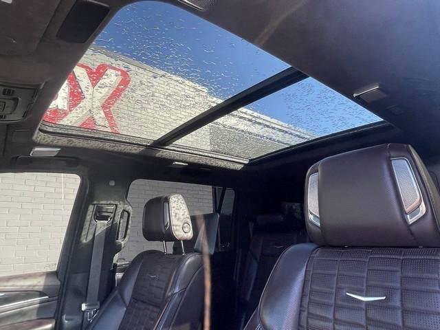 Used 2022 Cadillac Escalade ESV Sport Platinum w/ LPO, ONYX Package image 24