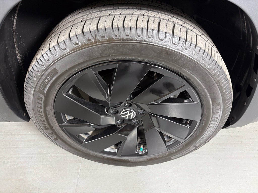 Used 2024 Volkswagen Atlas SE FWD image 11