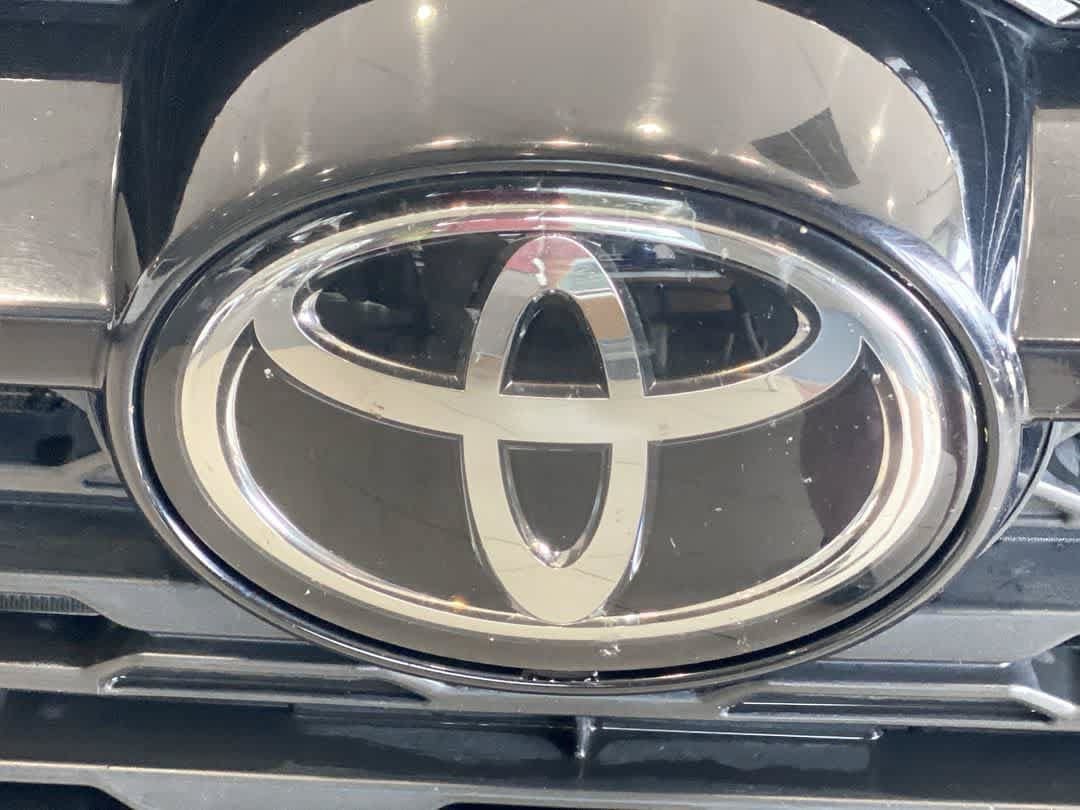 Used 2024 Toyota RAV4 XLE w/ Convenience Package AWD/4WD image 10