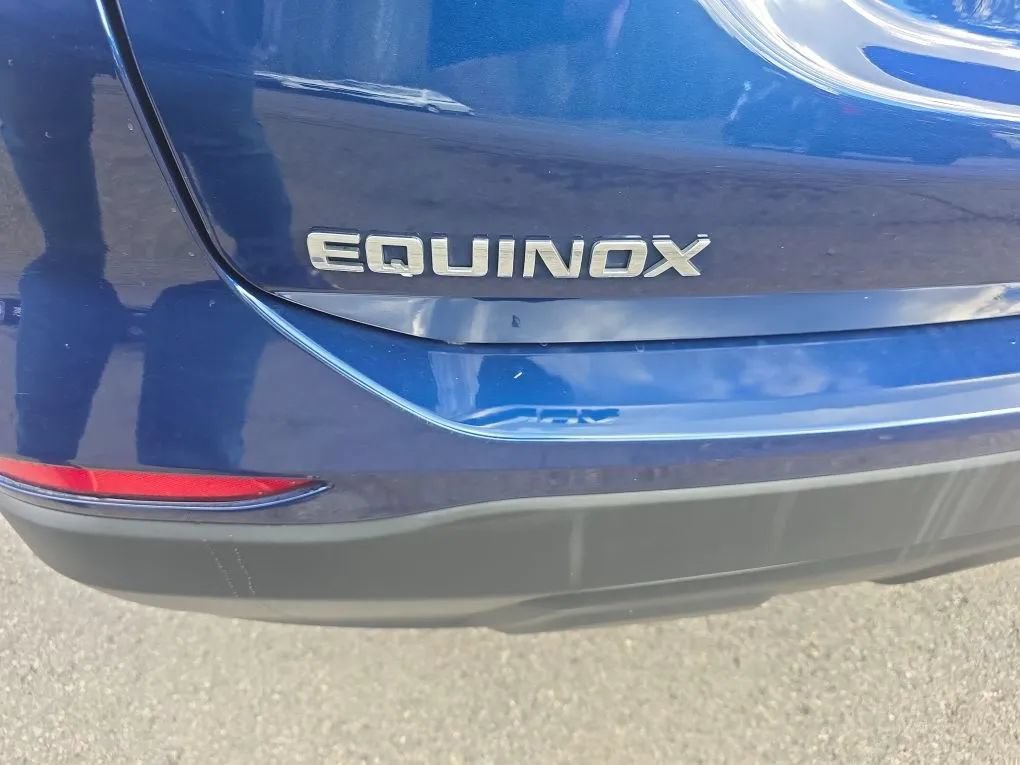 Used 2023 Chevrolet Equinox LS w/ LS Convenience Package AWD/4WD image 16