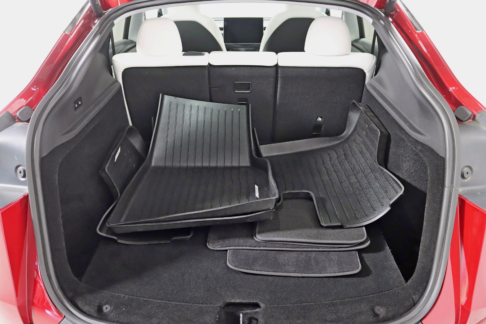 Used 2026 Tesla Model Y AWD image 38