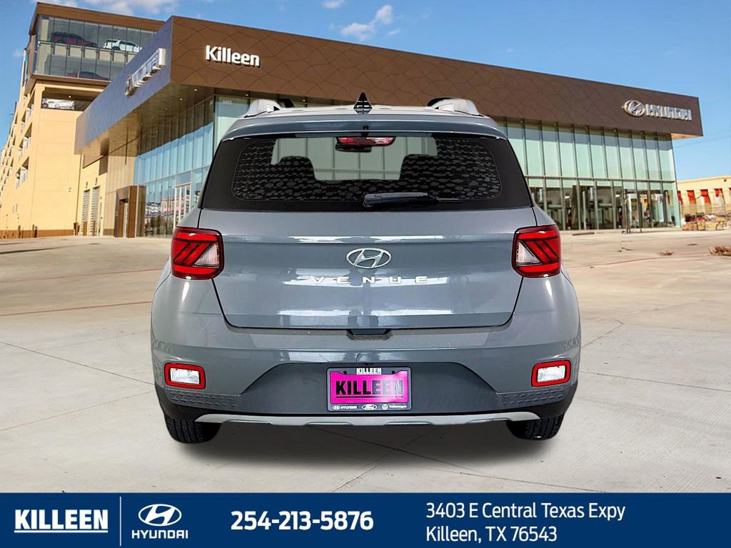 Used 2020 Hyundai Venue SEL FWD image 7