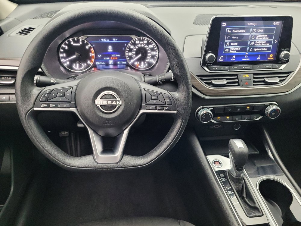 Used 2024 Nissan Altima 2.5 SV image 22