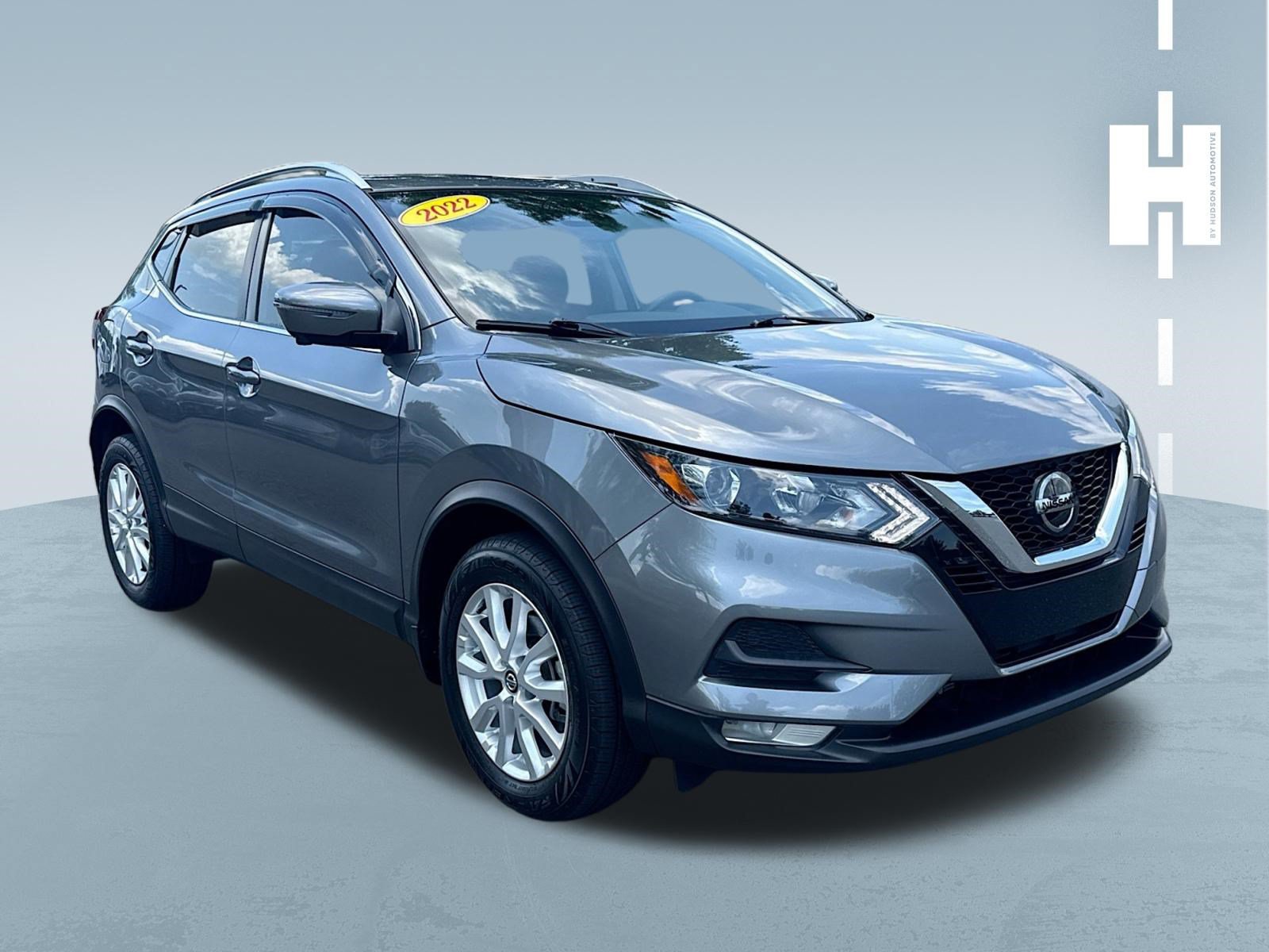 Used 2022 Nissan Rogue Sport SV w/ Technology Package FWD image 1