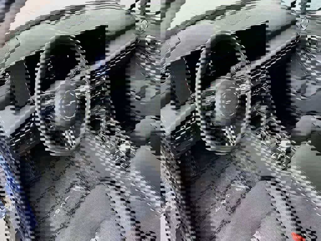 Used 2025 Hyundai Sonata SE image 2