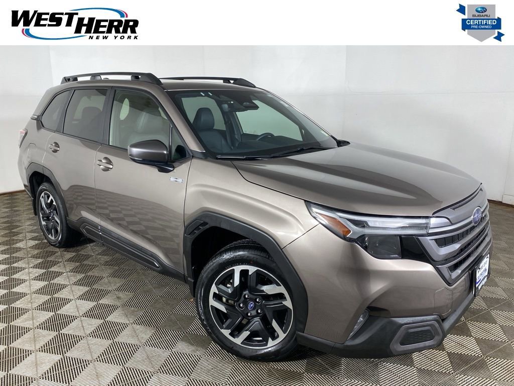 Certified 2025 Subaru Forester Limited image 1