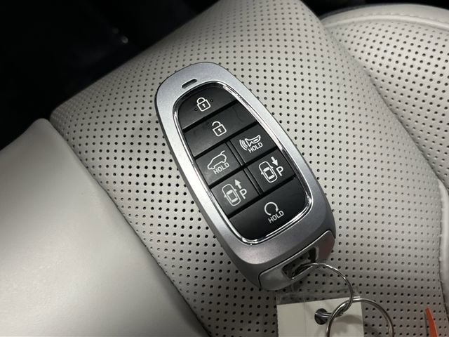 Used 2025 Hyundai Palisade Calligraphy image 31