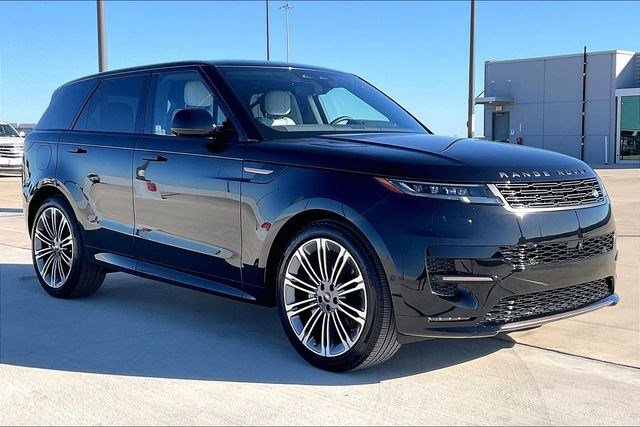 New 2025 Land Rover Range Rover Sport Dynamic SE video 2