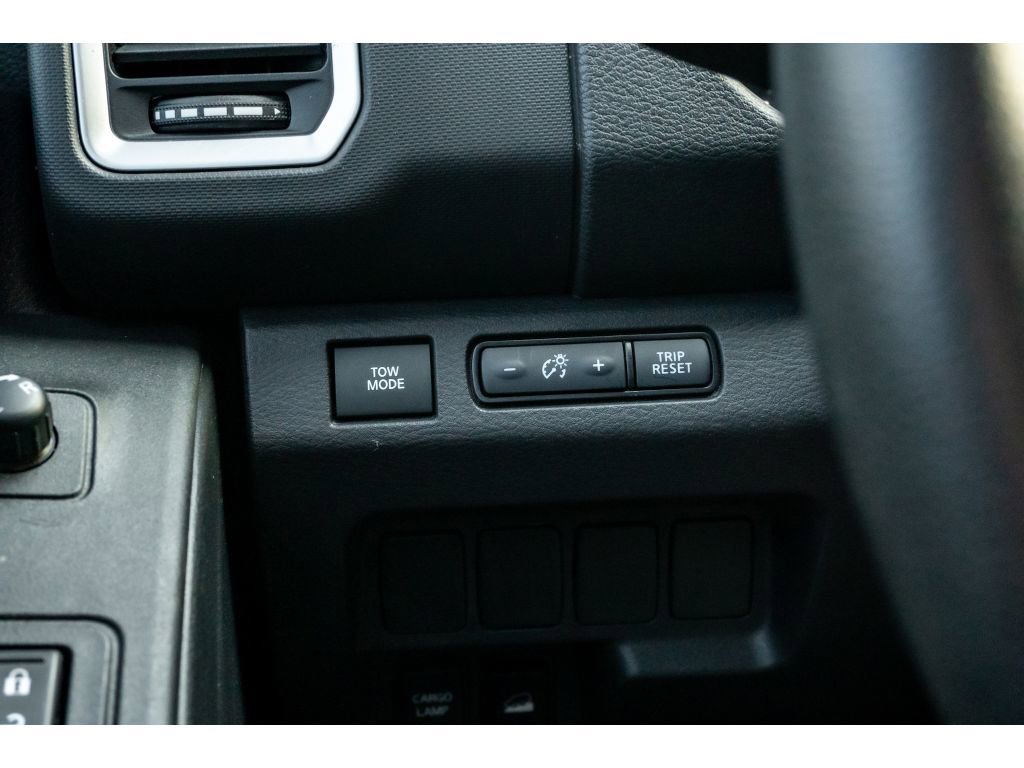 Used 2023 Nissan Frontier SV image 28