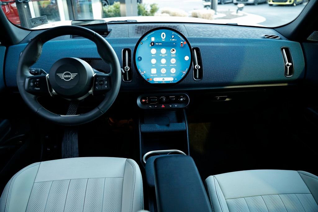 Used 2025 MINI Cooper Countryman S w/ Comfort Package Max image 27