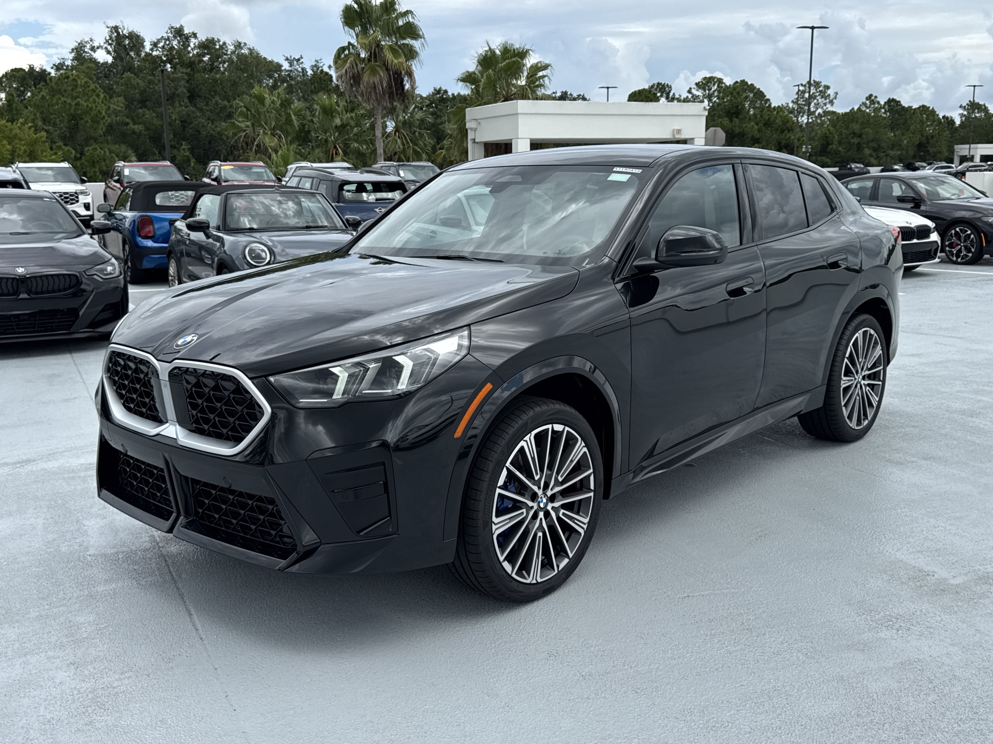 New 2026 BMW X2 xDrive28i w/ Technology Package AWD/4WD image 3
